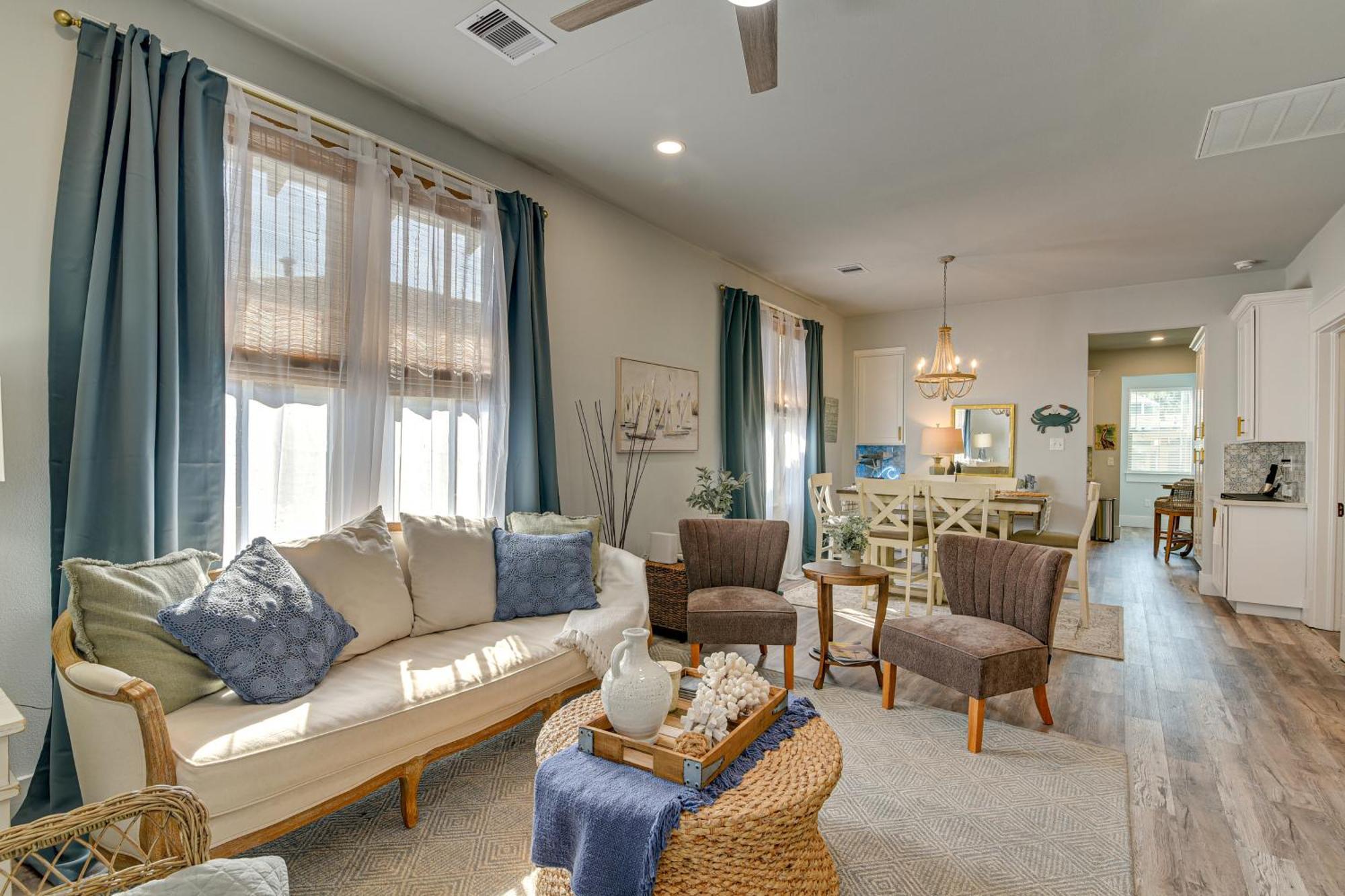 Walk To Galveston Beach Texas Home With Fenced Yard Εξωτερικό φωτογραφία